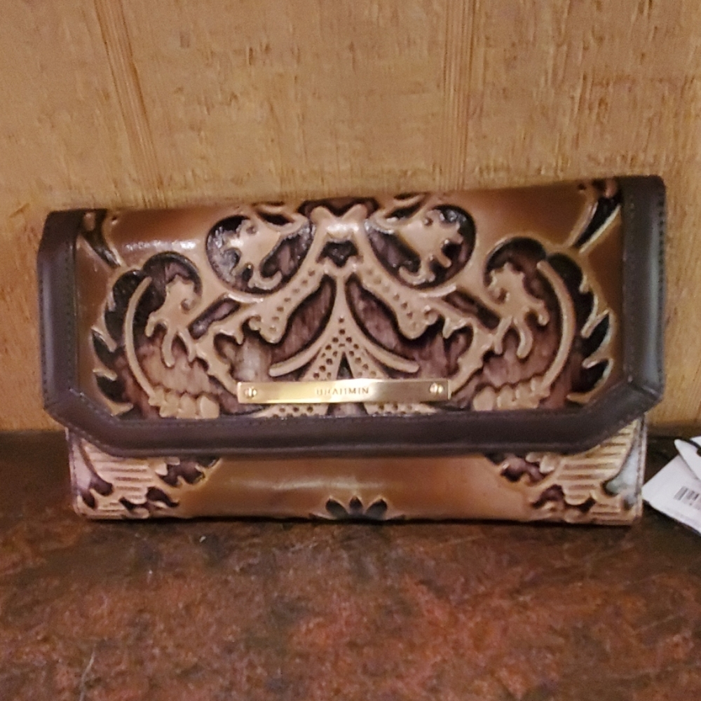 Brahmin wallet